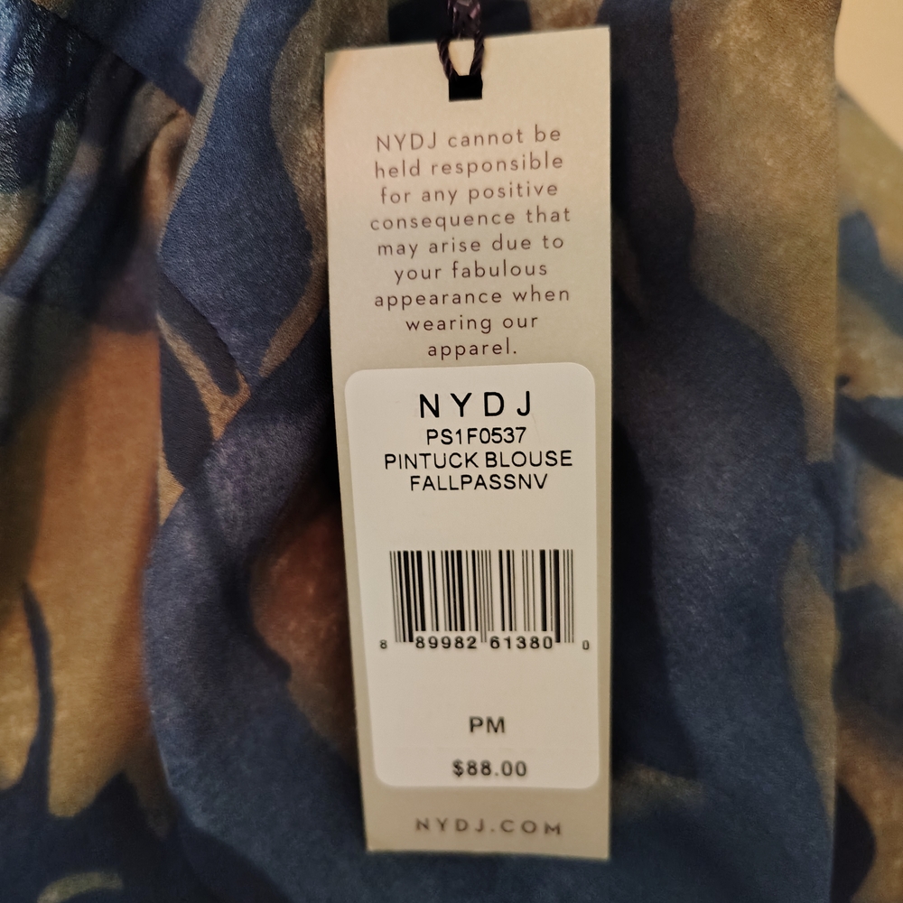 💙 NYDJ Blue & Tan Print Blouse 💙 - Picture 7 of 7